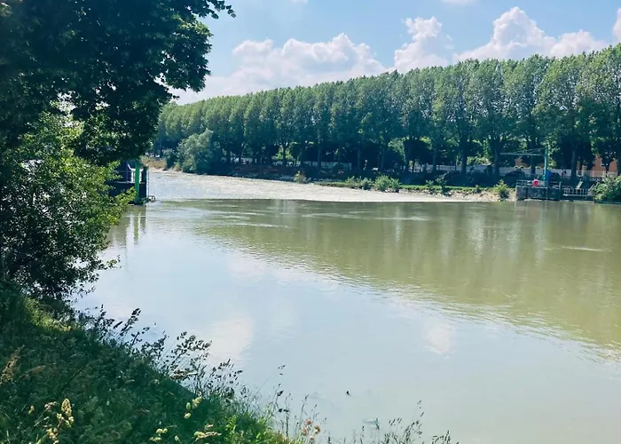 Luxury Flat Near Paris &